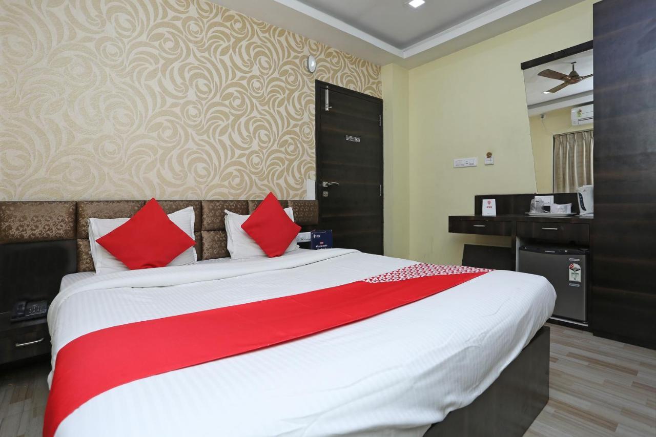 OYO 7790 Hotel Royal Height Calcutta Buitenkant foto