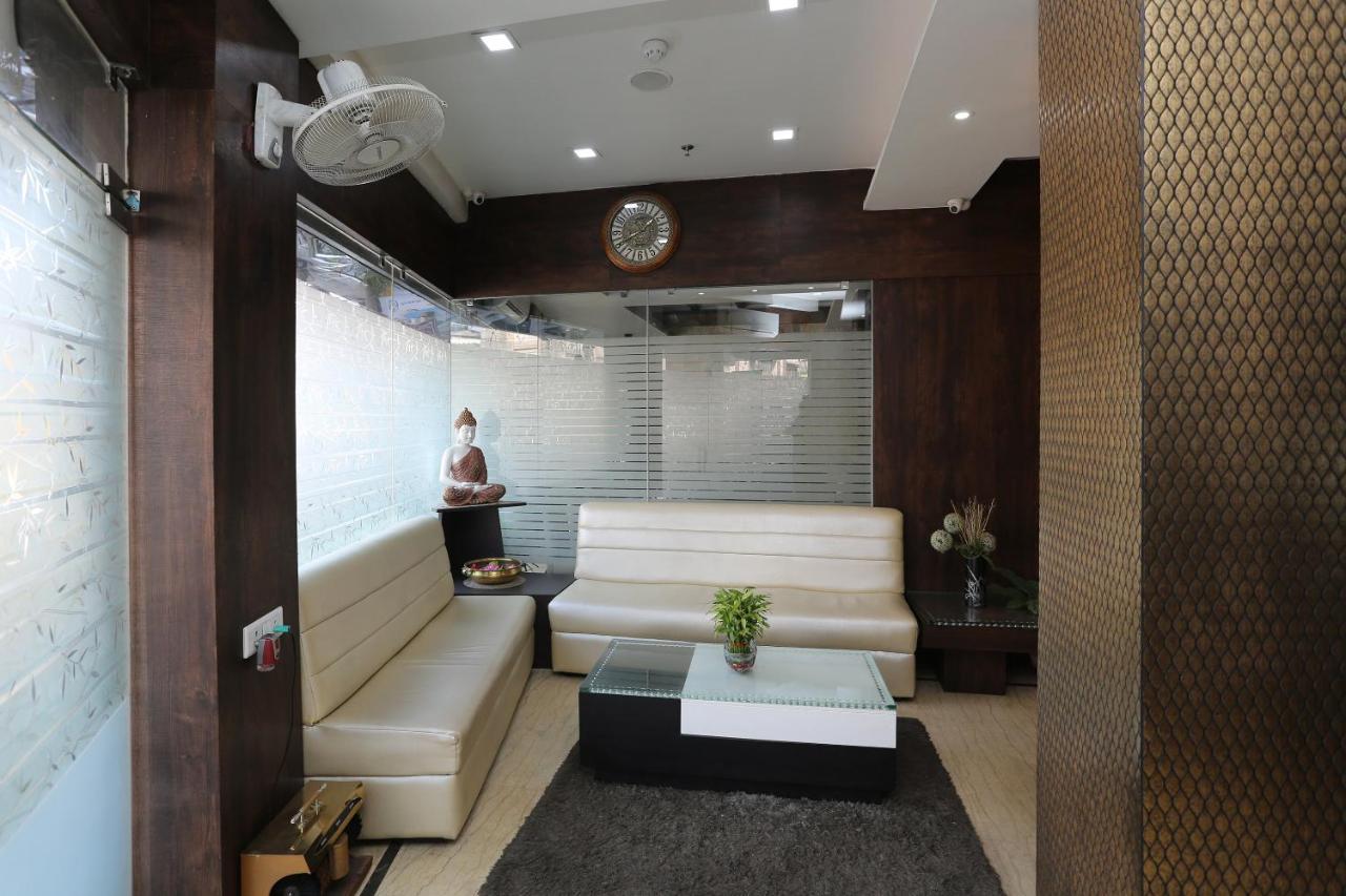 OYO 7790 Hotel Royal Height Calcutta Buitenkant foto