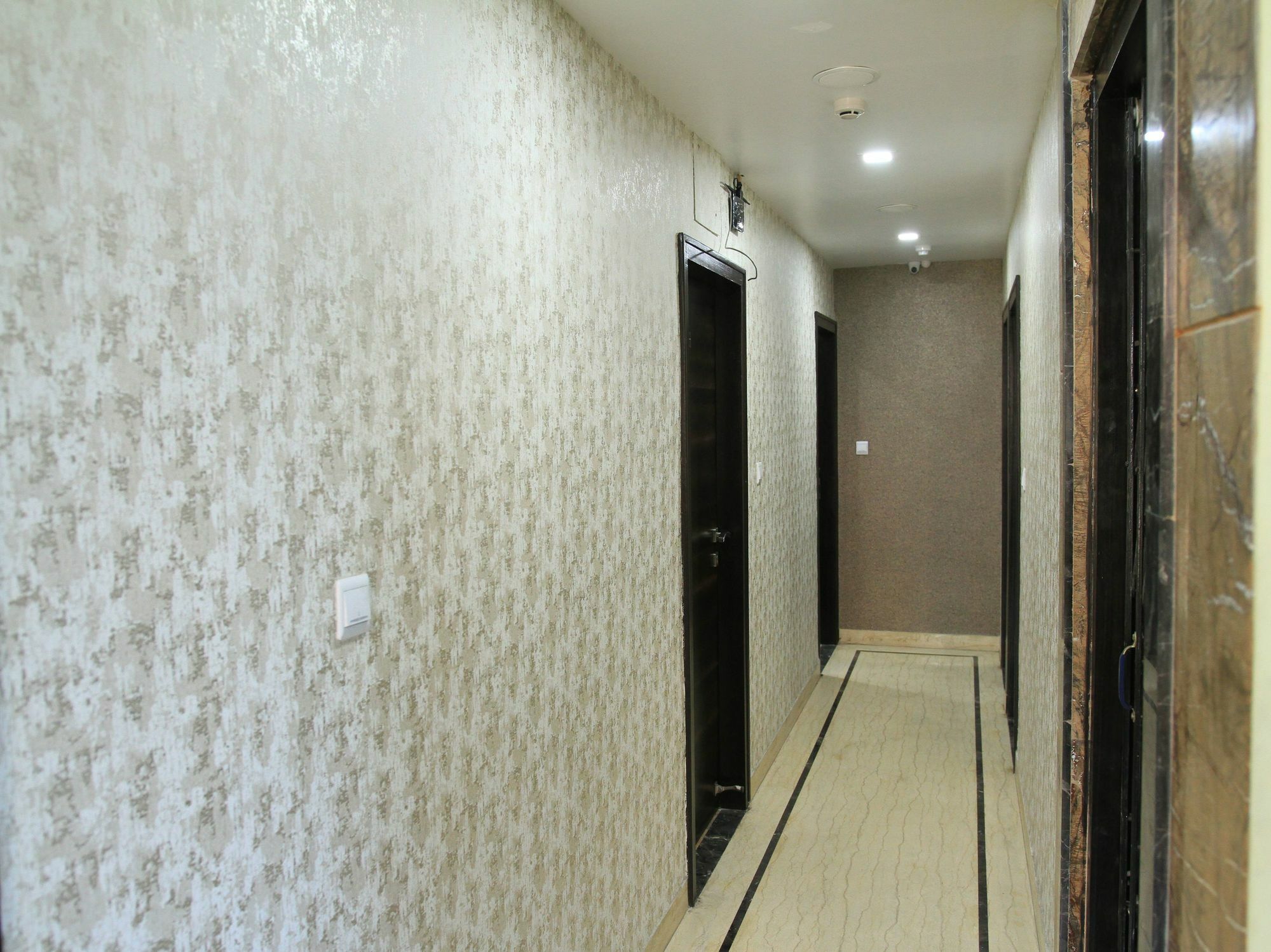 OYO 7790 Hotel Royal Height Calcutta Buitenkant foto