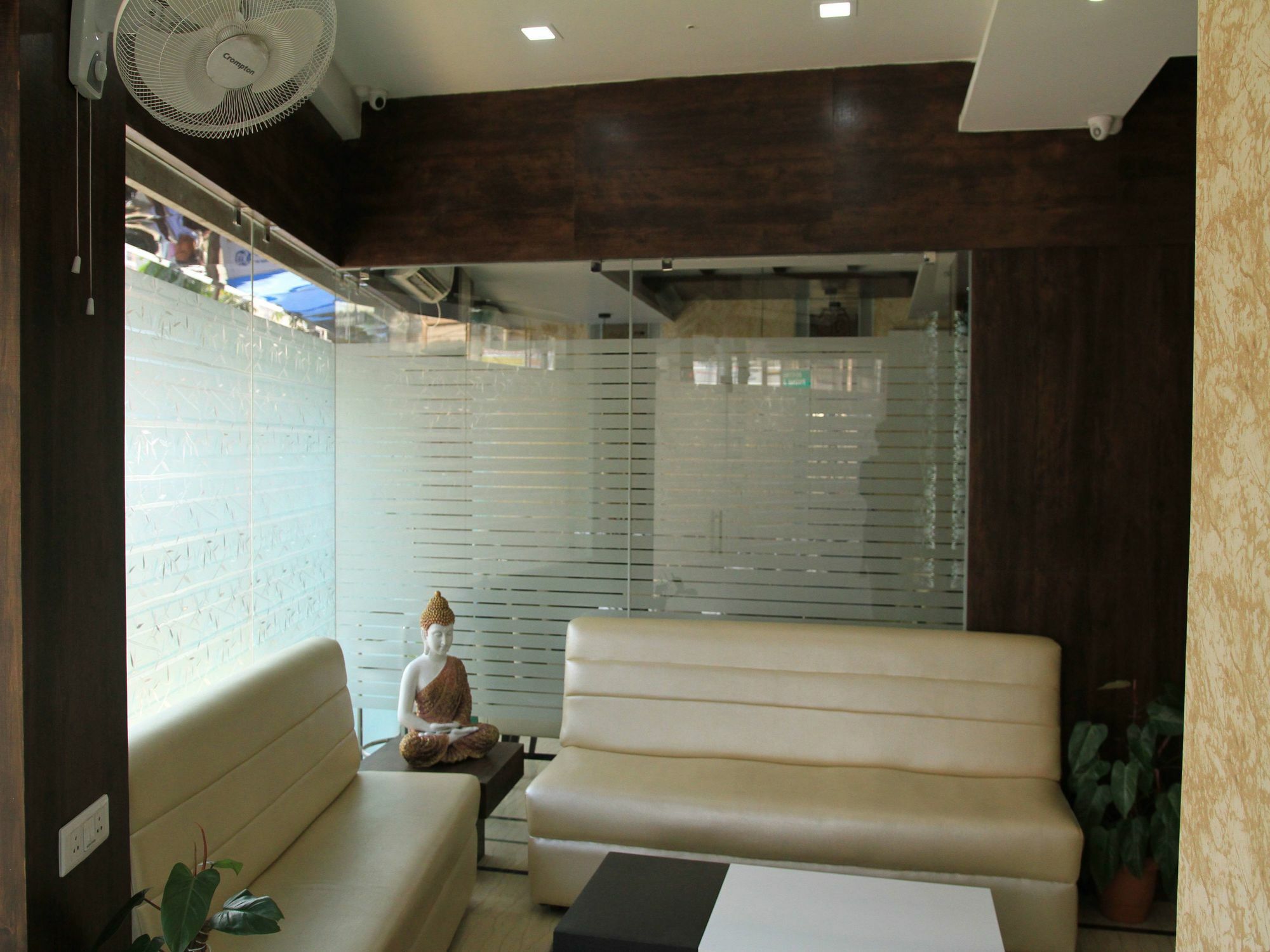 OYO 7790 Hotel Royal Height Calcutta Buitenkant foto
